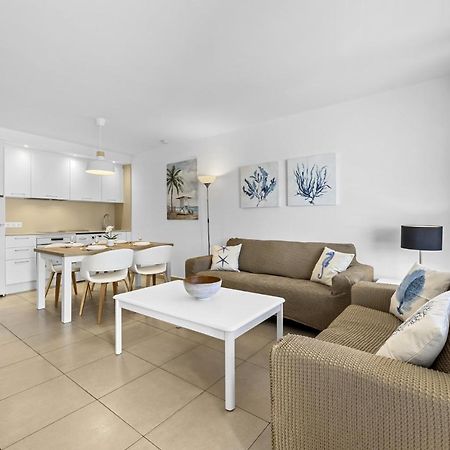 Casahost Bastian Boutique I Seaview Apartment Costa Teguise Ngoại thất bức ảnh
