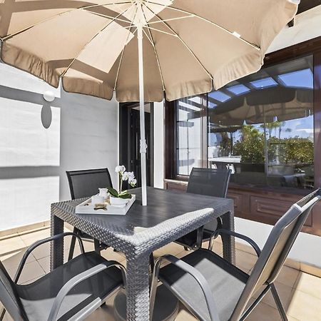 Casahost Bastian Boutique I Seaview Apartment Costa Teguise Ngoại thất bức ảnh