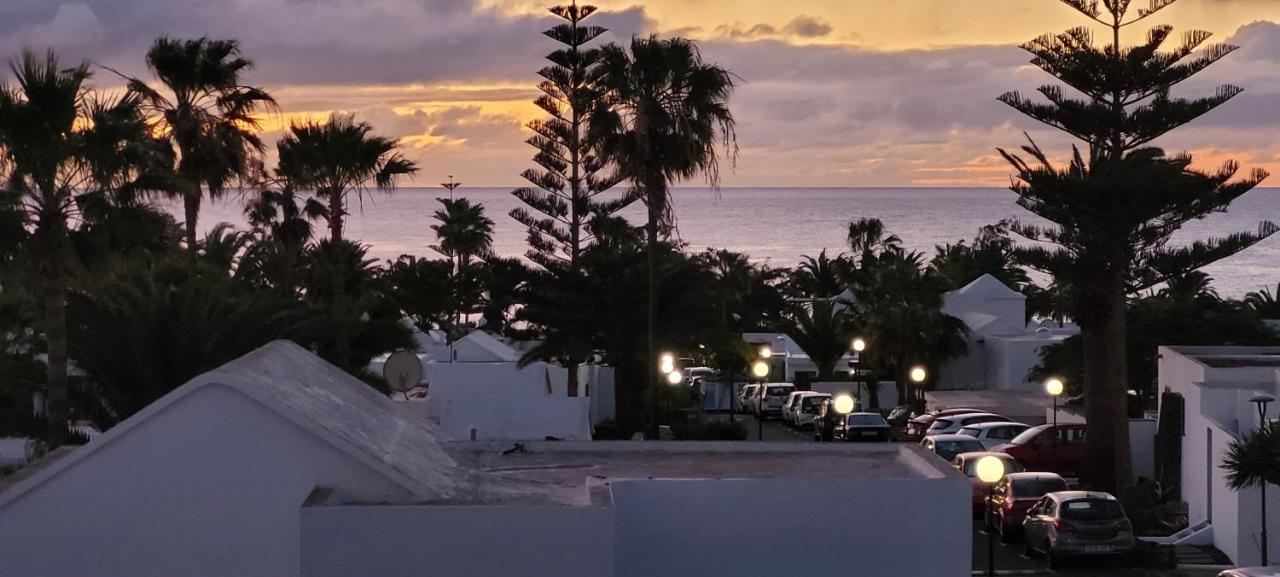 Casahost Bastian Boutique I Seaview Apartment Costa Teguise Ngoại thất bức ảnh