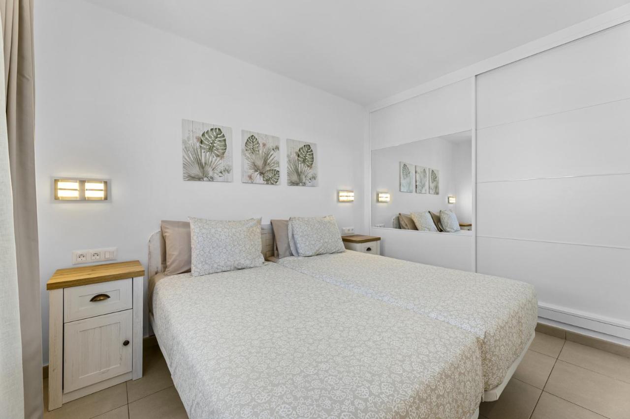 Casahost Bastian Boutique I Seaview Apartment Costa Teguise Ngoại thất bức ảnh