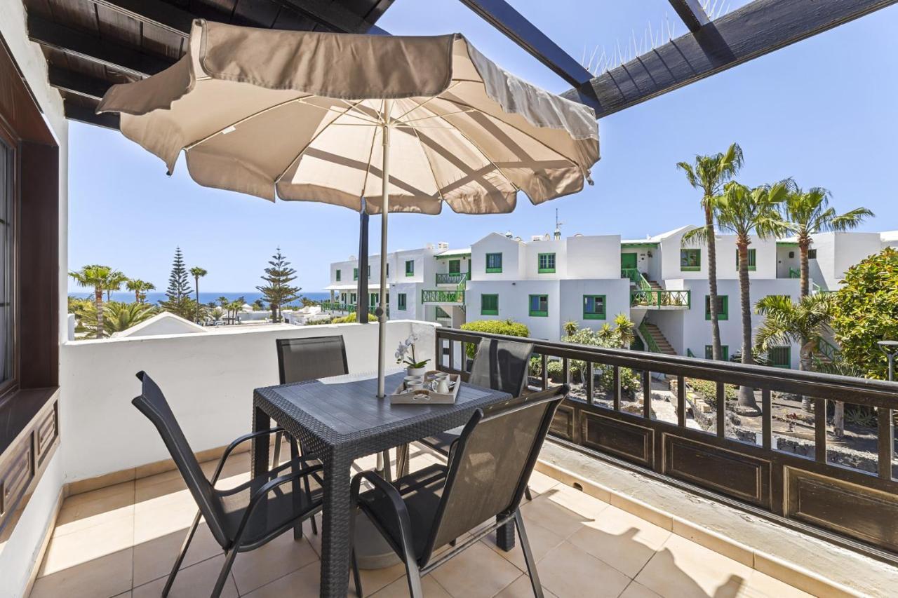 Casahost Bastian Boutique I Seaview Apartment Costa Teguise Ngoại thất bức ảnh